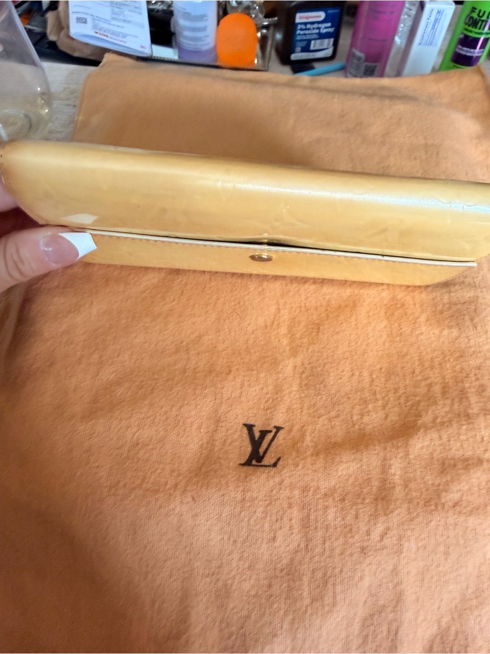 Louis Vuitton Yellow Vernis Monogram Continental Wallet - Picture 3 of 7